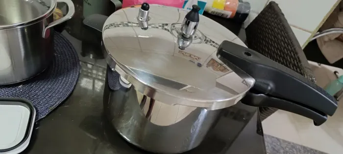 Panela de pressão inox Tramontina Allegra