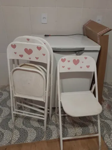 MESA E CADEIRAS BAR