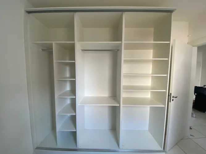 Armário Branco 3 Portas Com Gaveteiro