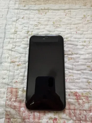 iPhone 11 64gb preto usado