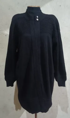 Cardigan alongado preto!!