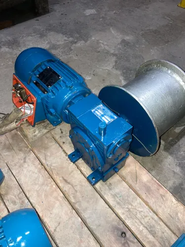 Motofreio Weg  1,5 Cv Redutor Monta carga Guincho Elevador 