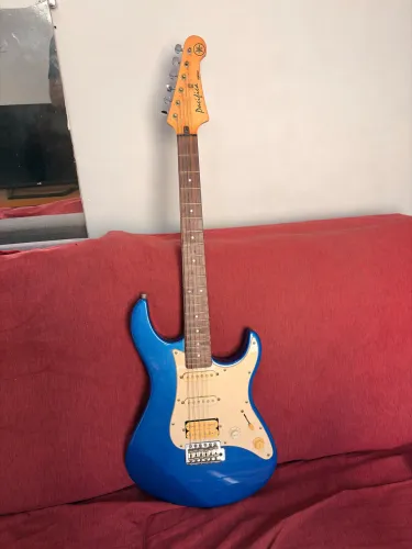 Yamaha Pacifica PAC012