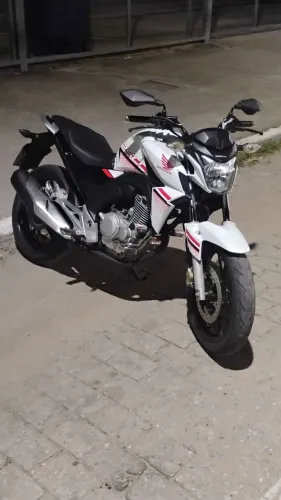 CB Twister 250F