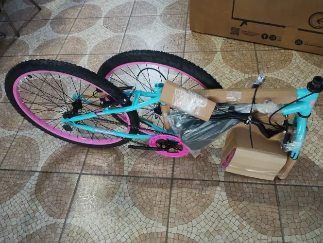 Bicicleta aro 24 forss juvenil com cestinha.