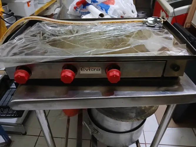 Vendo chapa semi nova 70x37