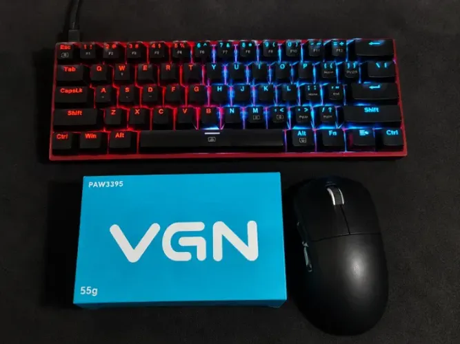 Kit Gamer Teclado 60% switch red + Mouse VGN F1 PRO MAX PAW3395 55g