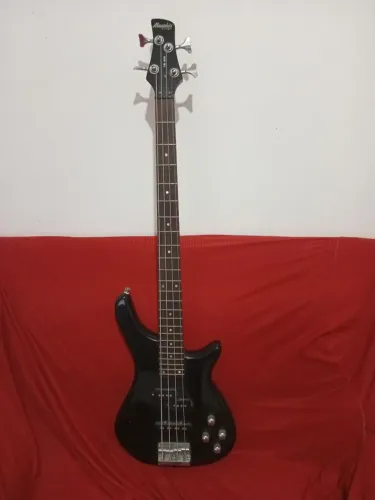Vendo um contra baixo 9  *