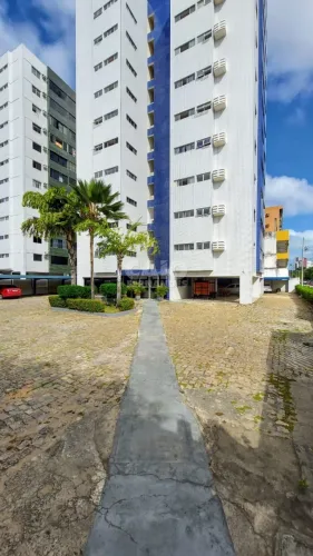 Apartamento no condomínio Parque das Palmeiras