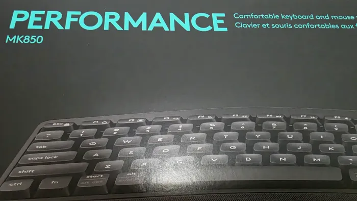 Combo Teclado e Mouse Logitech MK850.