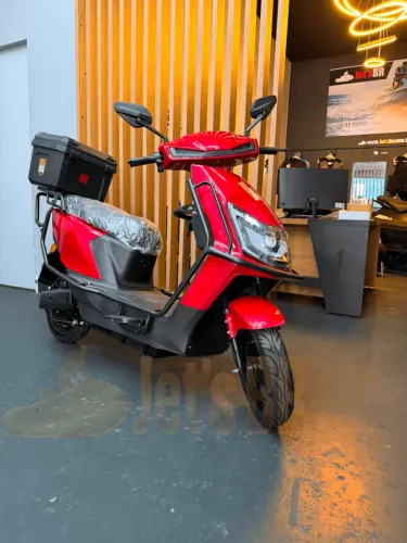 Moto Adulto Scooter Elétrica Jet 1000w Scooter Urbana Vermelha