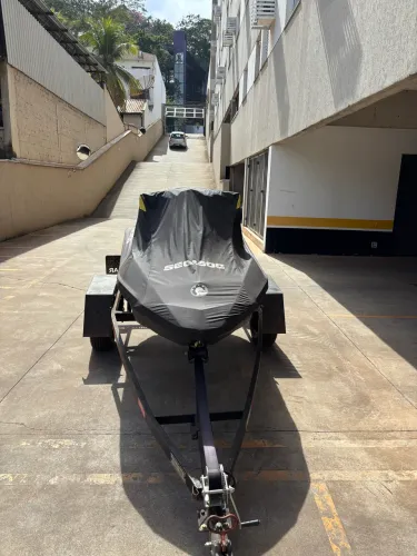 Jet ski Spark 2015 - 240 horas