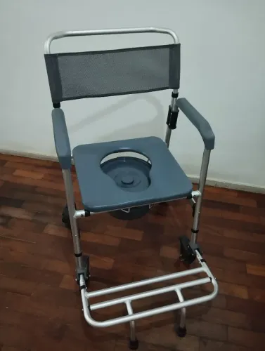 CADEIRA BANHO ALUMINIO 135KG DESMONTÁVEL HIDROLIGHT