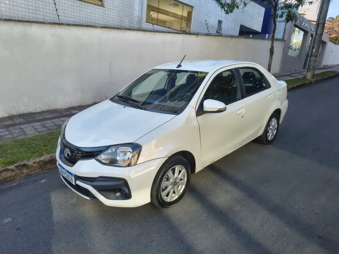 Toyota Etios X Plus Sedan 1.5 Flex 16V 4P Aut. 2020