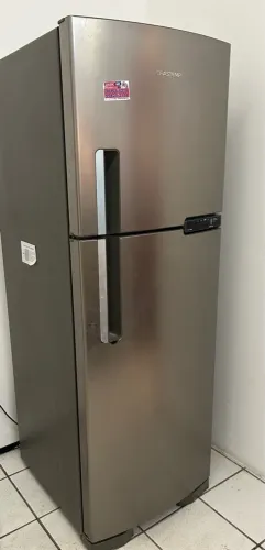 Geladeira semi nova