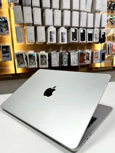 MacBook Air M3 8/256gb 2024