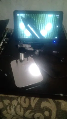 Microscópio digital 