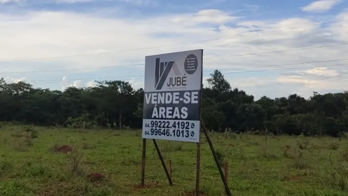 Áreas comercias podendo ser parceladas