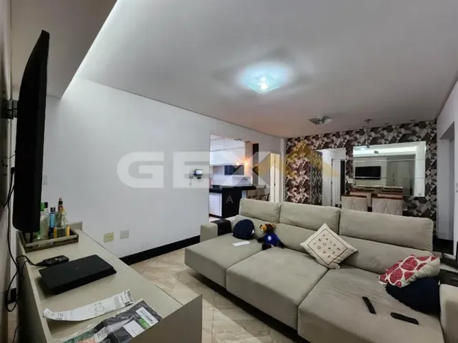 Apartamento térreo com área privativa no bairro Sidil.