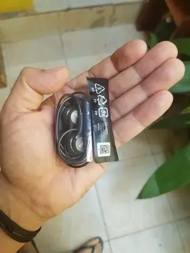 Fone AKG P2 ORIGINAL do S10 Plus 100% novo (Aceito cartão)