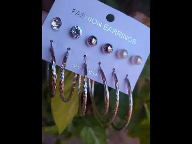 Conjunto de Brincos Argola Feminino Prateado lindos pra festas