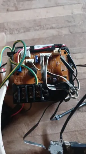 Vendo Uma Placa Ar LG 9.000Btu's
