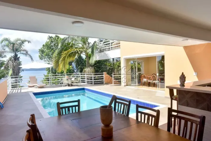 Casa de Condomínio com 4 quartos, Ponta das Toninhas, Ubatuba - R$ 7 mi, Cod: 4469