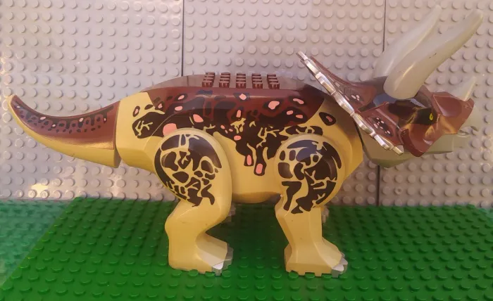 Dinossauro Triceratops - Jurassic Park