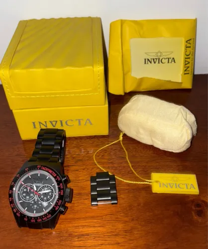 Relógio Invicta Preto e Vermelho 19296