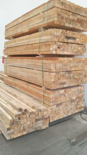 Pontaletes de pinus para construção - 5 x 5 com 3mts