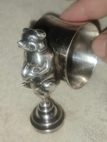 Exótico porta guardanapo em forma de ?