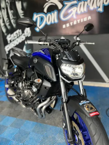 MT07 completa de acessórios, oportunidade!