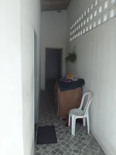 Aluga -se casa Ler Descrição 