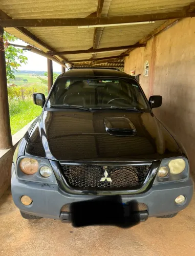 Mitsubishi L200 Outdoor HPE 2.5 4X4 CD T.dies. Mec. 2008