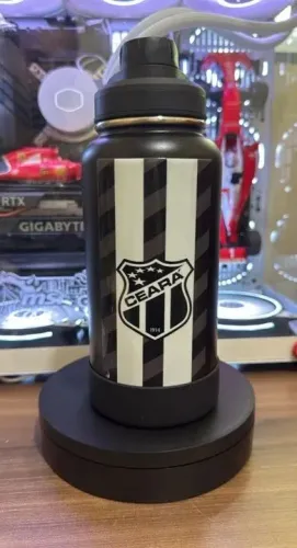 Garrafa térmica Personalizada nome e número em DTF
