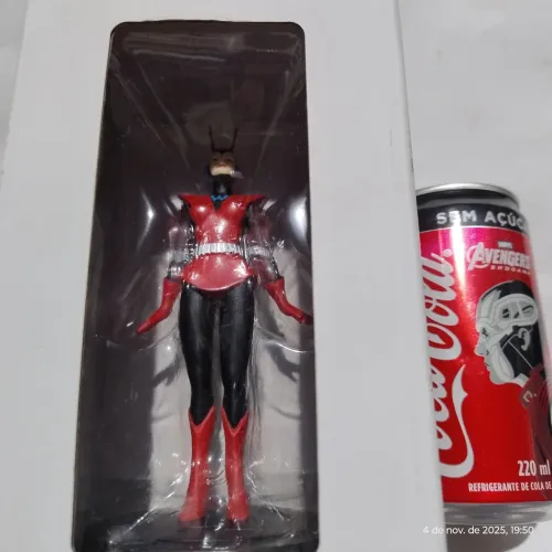 Coleção Eaglemoss Marvel Clássico Vespa + latinha Nebulosa.