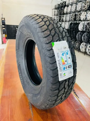 Pneus 235 75R15 Prinx HA1