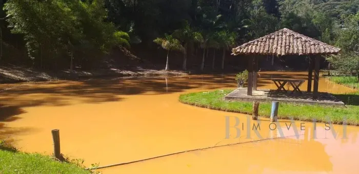 Sítio em Vitor Hugo com 62.500 m², com casa com 3 quartos em Vitor Hugo, Marechal Floriano