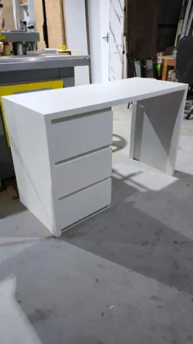 Mesa/Escrivaninha
