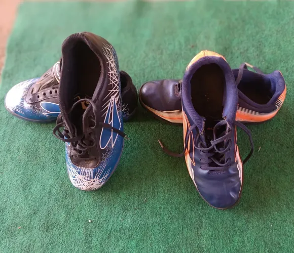 Chuteira society número 35