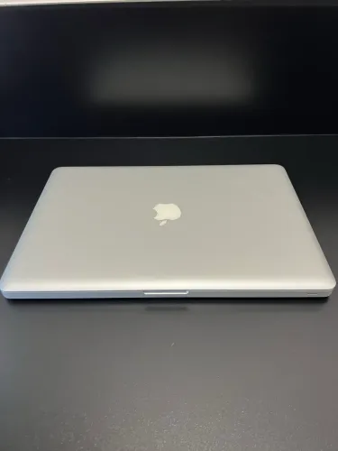MacBook Pro i7 15pol  (Extremamente Conservado)
