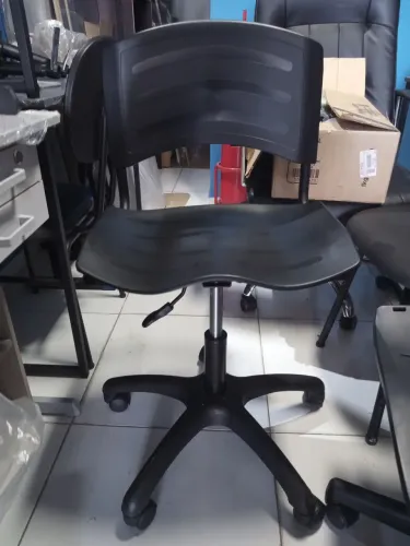 Cadeira de Escritório Giratória com Rodas