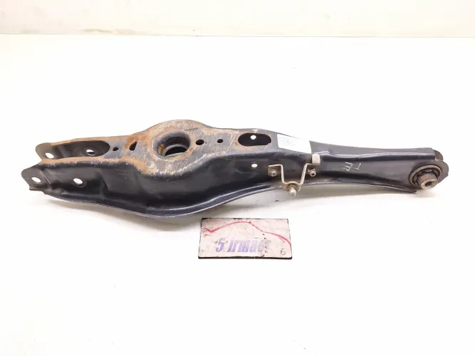 Bandeja Traseira Direita Vw Passat Tsi 2.0 Turbo 2018/ 2019