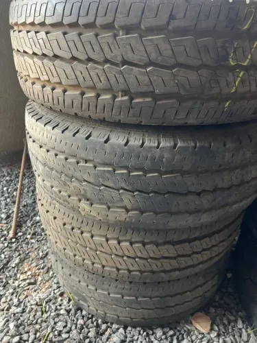 Pneu 215/70/15 Continental  91% Vida