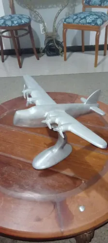 Escultura Avião Metal