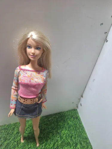 Boneca barbie fashion fever