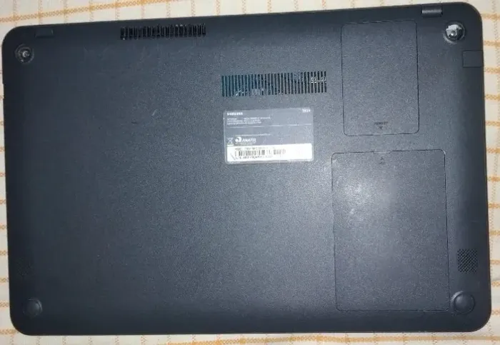 Notebook Samsung Essentials NP350XAA-KF3BR