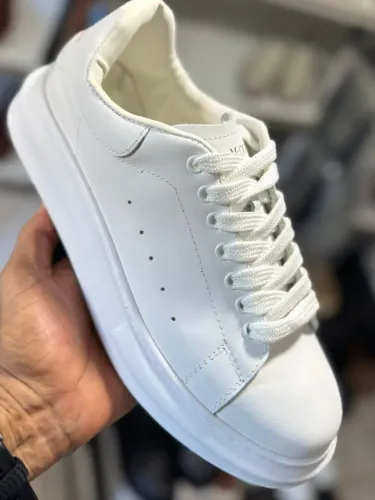 Sapatos Alexander McQueen cores