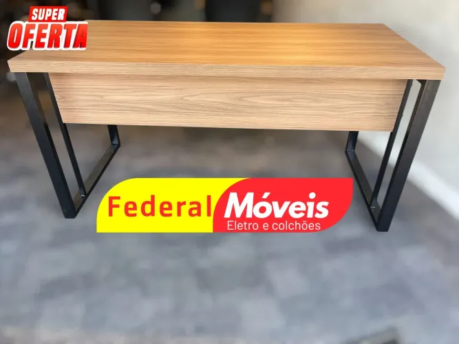 Escrivaninha 1,20x0,60 - NOVA - Prática e resistente para escritório ou home office