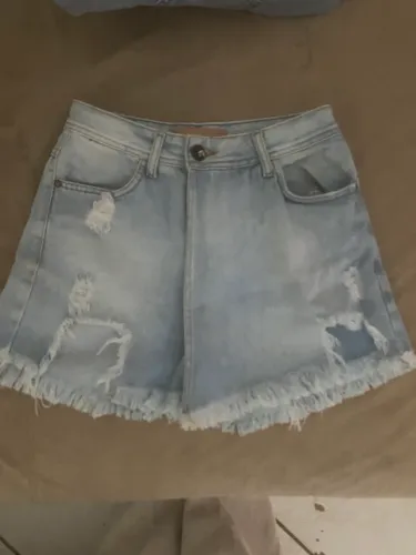Vende - se short saia